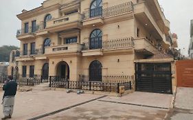 Gb Lodging House, Islamabad